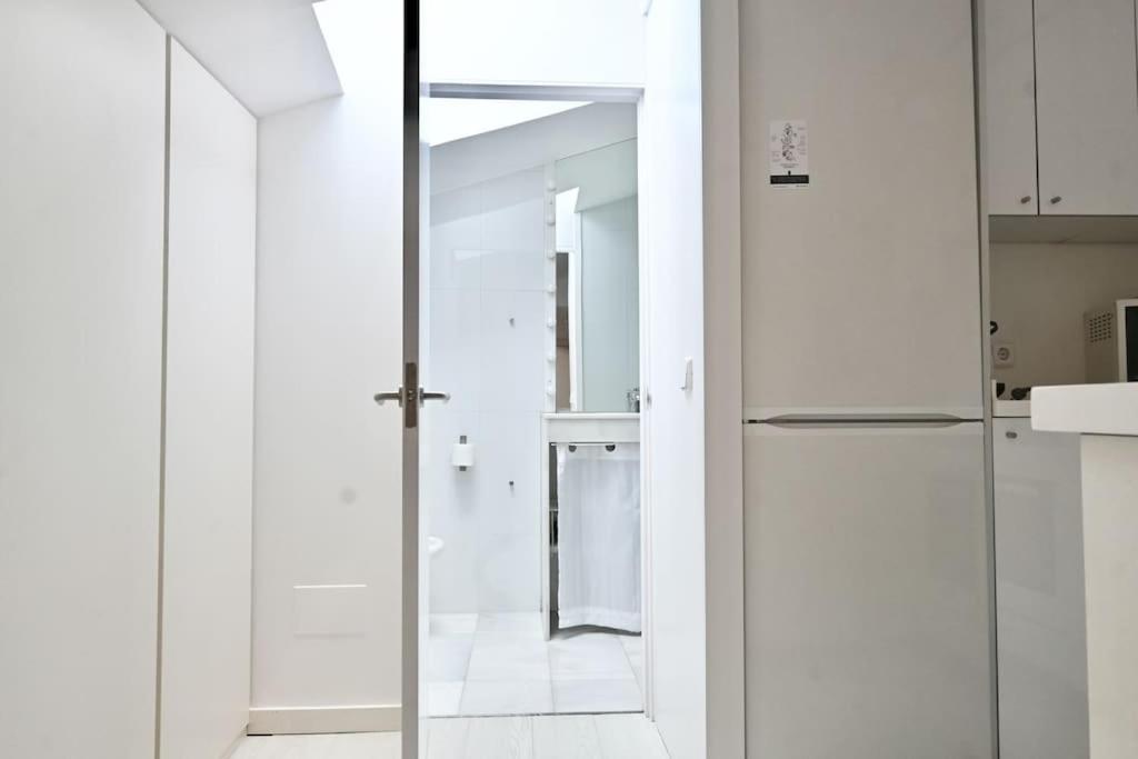 For You Rentals Apartamento Temporal Con Encanto A Pocos Metros Del Sol Myr13 Madrid Exterior foto