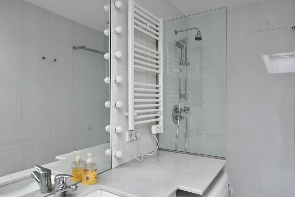 For You Rentals Apartamento Temporal Con Encanto A Pocos Metros Del Sol Myr13 Madrid Exterior foto